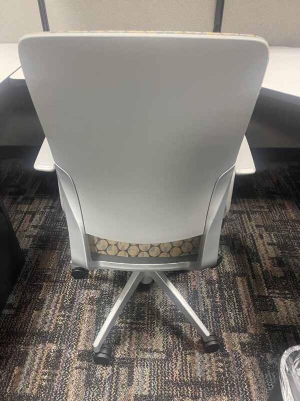 Steelcase Amia Chair - Grey Frame & Spot Fabric - Image 4